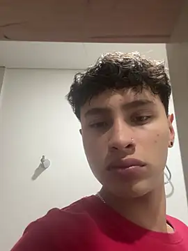 Snapshot of pipeynick chatting on March 12, 3:45 am pipeynick online show from March 12, 3:45 am