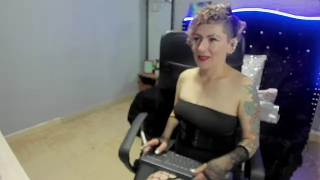 Maria fernandaxxx  online show from December 11, 1:17 pm