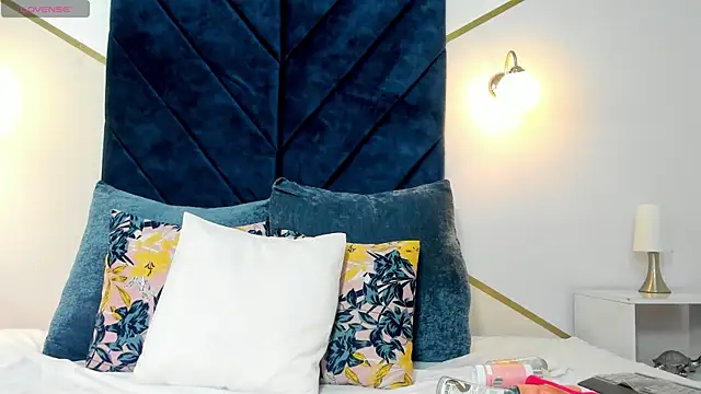 Snapshot of karina_mason chatting on December 10, 4:13 am karina mason online show from December 10, 4:13 am