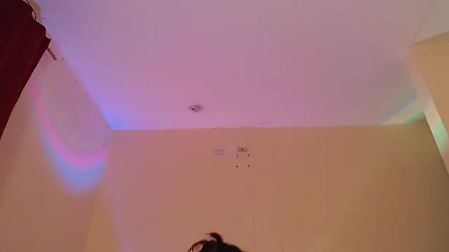  maiahairy  online show from December 10, 1:32 am