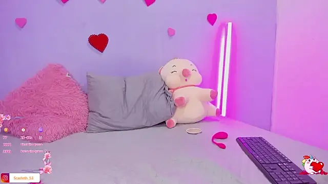 Scarlet Red  online show from March 4, 12:01 pm