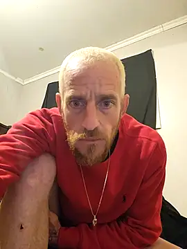 Snapshot of 5g4ever chatting on February 18, 8:27 am 5g4ever online show from February 18, 8:27 am