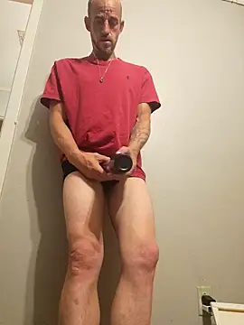 Snapshot of 5g4ever chatting on March 8, 10:54 am 5g4ever online show from March 8, 10:54 am