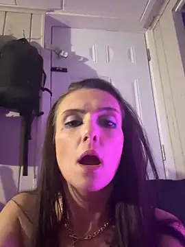 snowrillaxxx online show from May 11, 1:55 am