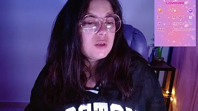 Snapshot of Azamy-12 chatting on March 9, 5:55 am Azamy-12 online show from March 9, 5:55 am