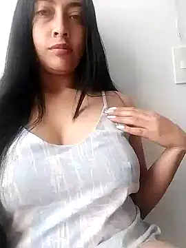 Snapshot of Zeleste_11 chatting on December 24, 3:16 pm Zeleste 11 online show from December 24, 3:16 pm
