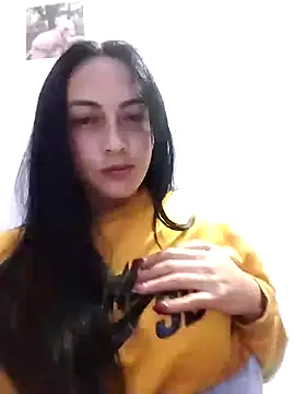 Snapshot of Zeleste_11 chatting on February 9, 6:01 am Zeleste 11 online show from February 9, 6:01 am