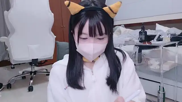 Snapshot of YUNOCHI_nyanko chatting on March 15, 10:03 am YUNOCHI nyanko online show from March 15, 10:03 am