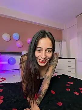 Snapshot of SOFIASWEETSECRETT chatting on October 9, 7:56 pm SOFIASWEETSECRETT online show from October 9, 7:56 pm