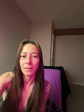SOFIASWEETSECRETT online show from May 10, 2:50 am