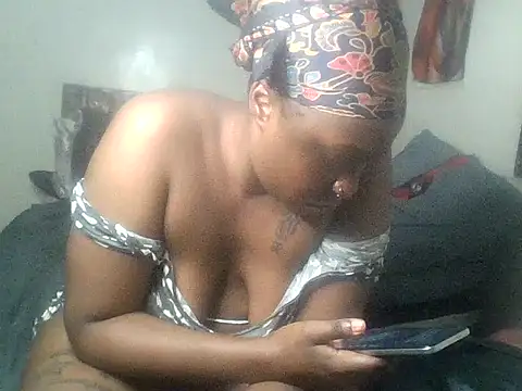 IAm Katie online show from December 21, 1:40 pm