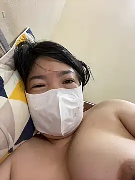 Hachi Sweetbabie  online show from October 30, 9:15 pm