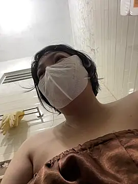 Hachi Sweetbabie  online show from May 10, 11:04 am