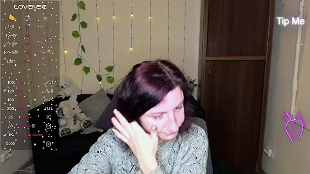 Snapshot of Muse_kitty_jenia chatting on January 23, 6:35 pm Muse kitty jenia online show from January 23, 6:35 pm