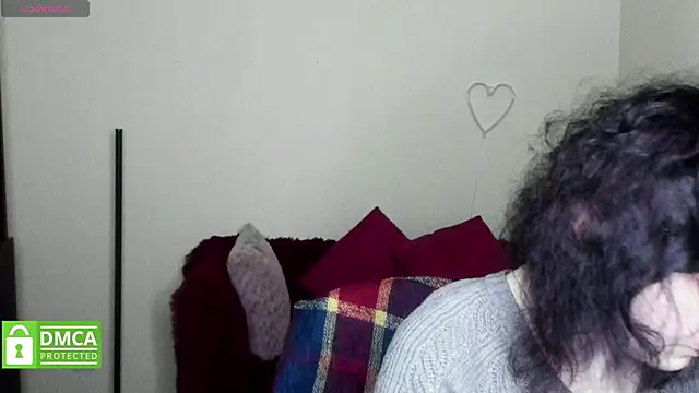 Snapshot of Muse_kitty_jenia chatting on October 20, 5:30 am Muse kitty jenia online show from October 20, 5:30 am