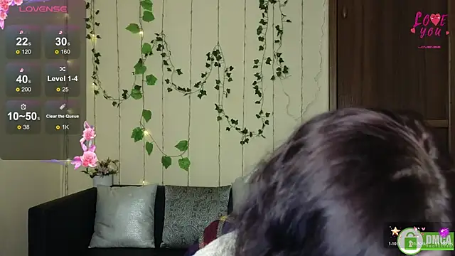 Snapshot of Muse_kitty_jenia chatting on October 21, 5:30 am Muse kitty jenia online show from October 21, 5:30 am