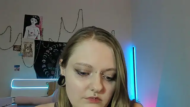 BebKonie online show from February 25, 1:09 am