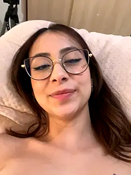 Snapshot of juanasnz99 chatting on December 12, 5:52 am juanasnz99 online show from December 12, 5:52 am