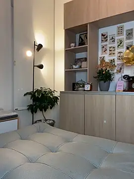 Snapshot of juanasnz99 chatting on February 12, 2:35 am juanasnz99 online show from February 12, 2:35 am