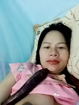 Snapshot of Baby-ladyass20 chatting on December 27, 9:22 pm Baby-ladyass20 online show from December 27, 9:22 pm