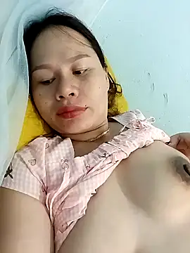 Snapshot of Baby-ladyass20 chatting on February 11, 2:46 am Baby-ladyass20 online show from February 11, 2:46 am