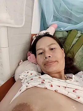 Snapshot of Baby-ladyass20 chatting on October 5, 3:05 am Baby-ladyass20 online show from October 5, 3:05 am