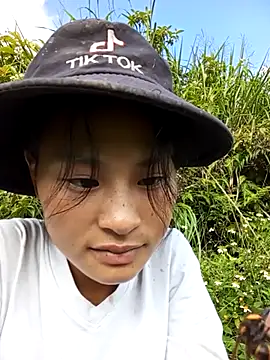 trieungoclnt online show from October 8, 8:34 am