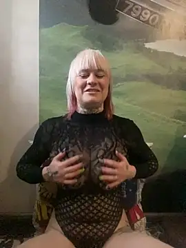 poussichienne online show from January 22, 8:29 am