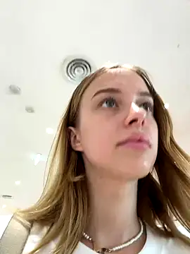 enjoy my beauty online show from December 2, 5:04 am