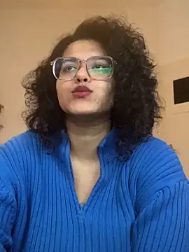 Curvydesifromgermany online show from January 27, 12:58 pm