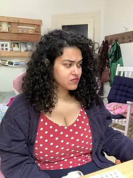 Curvydesifromgermany online show from May 13, 12:13 pm