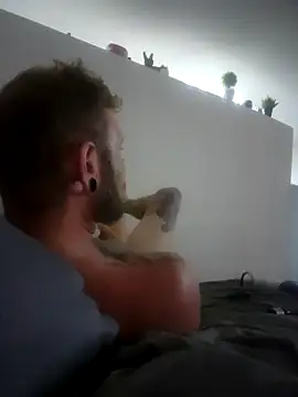 Hunnyhunty420 online show from April 15, 1:34 am