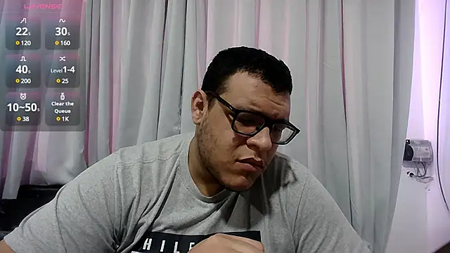 Snapshot of chubbyboy2431 chatting on February 20, 1:51 pm chubbyboy2431 online show from February 20, 1:51 pm
