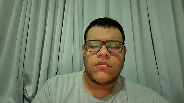 Snapshot of chubbyboy2431 chatting on February 22, 10:18 am chubbyboy2431 online show from February 22, 10:18 am