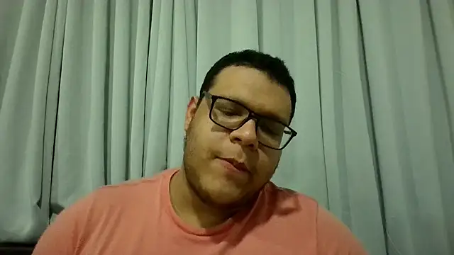 Snapshot of chubbyboy2431 chatting on February 24, 1:13 am chubbyboy2431 online show from February 24, 1:13 am