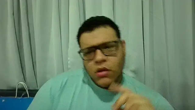 Snapshot of chubbyboy2431 chatting on March 1, 2:59 am chubbyboy2431 online show from March 1, 2:59 am