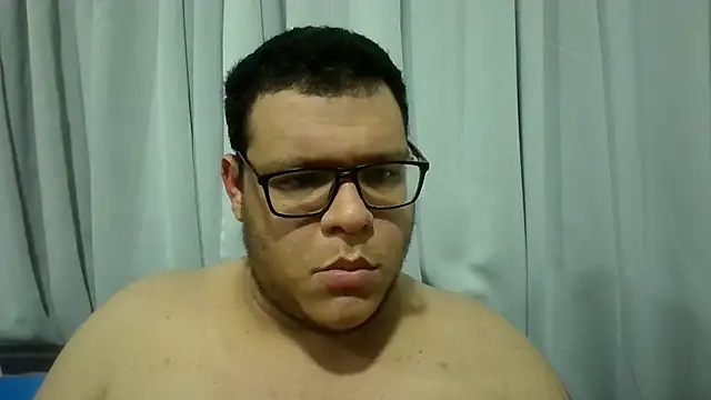 Snapshot of chubbyboy2431 chatting on March 1, 9:07 am chubbyboy2431 online show from March 1, 9:07 am