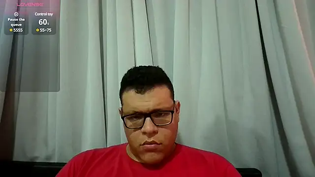 Snapshot of chubbyboy2431 chatting on March 12, 6:51 am chubbyboy2431 online show from March 12, 6:51 am