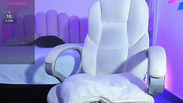Snapshot of Haanna__ chatting on February 13, 10:43 pm Haanna online show from February 13, 10:43 pm