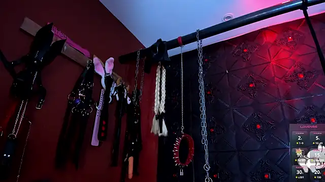 annavi  online show from September 18, 1:57 pm