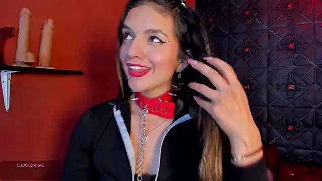 Snapshot of annavi_ chatting on February 19, 7:21 pm annavi online show from February 19, 7:21 pm