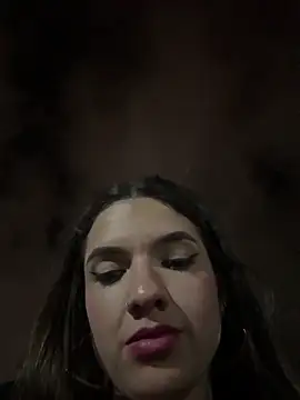 Snapshot of annavi_ chatting on May 15, 3:46 am annavi online show from May 15, 3:46 am