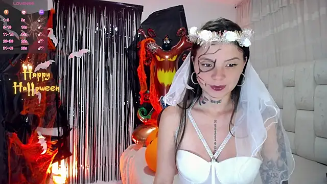 basic Instinct online show from October 31, 11:00 am