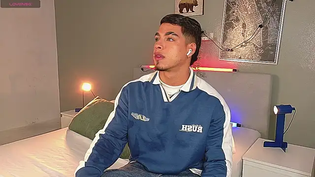 Ken-boy  online show from September 27, 11:48 am