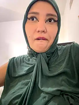 hannahayat online show from September 30, 2:22 pm