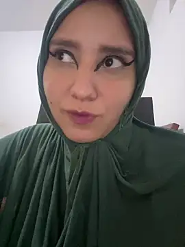 Snapshot of hannahayat chatting on February 3, 11:32 pm hannahayat online show from February 3, 11:32 pm