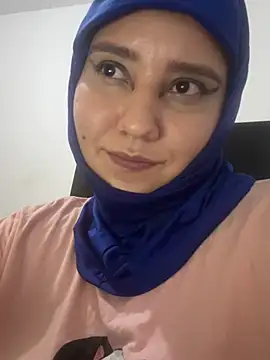 Snapshot of hannahayat chatting on July 3, 3:35 am hannahayat online show from July 3, 3:35 am