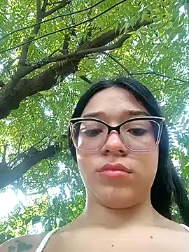 -VICKKY online show from December 26, 1:54 pm