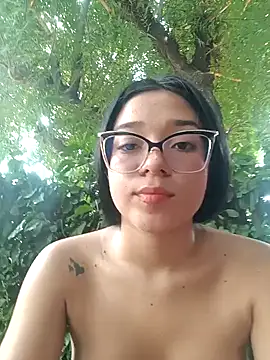 -VICKKY online show from December 29, 5:01 pm