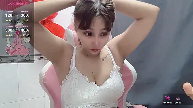 KellyPham22 online show from January 10, 2:35 am